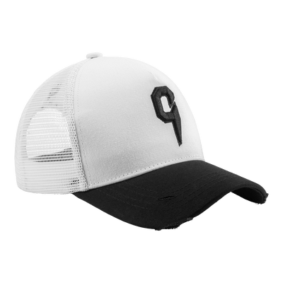 C logo cap white